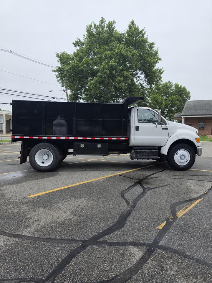 Ford F-750 Regular Cab 2WD DRW 2013