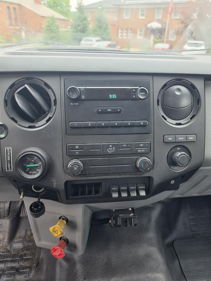 Ford F-750 Regular Cab 2WD DRW 2013