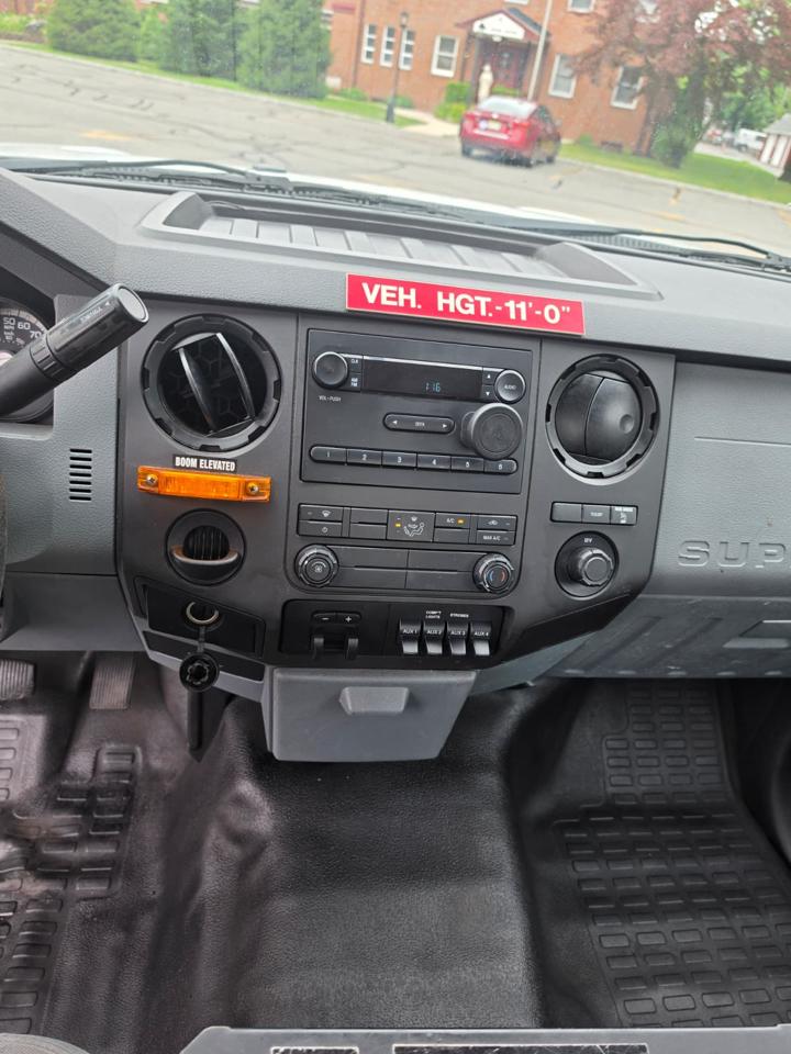 Ford F-450 SD Regular Cab DRW 2WD 2012
