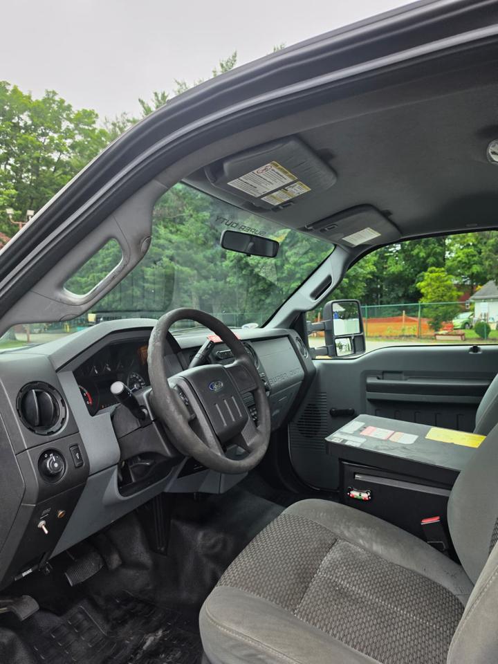 Ford F-450 SD Regular Cab DRW 2WD 2012