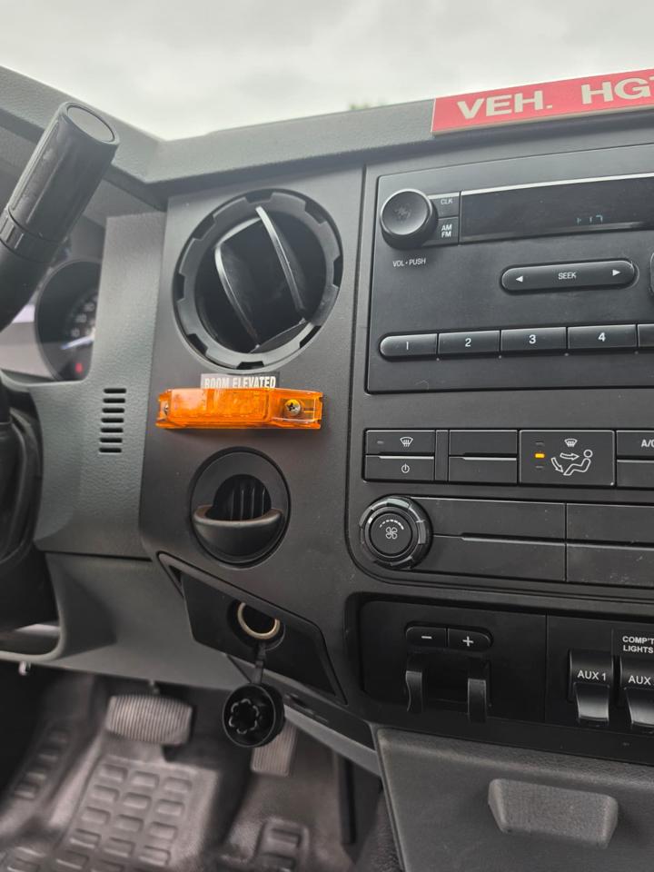 Ford F-450 SD Regular Cab DRW 2WD 2012