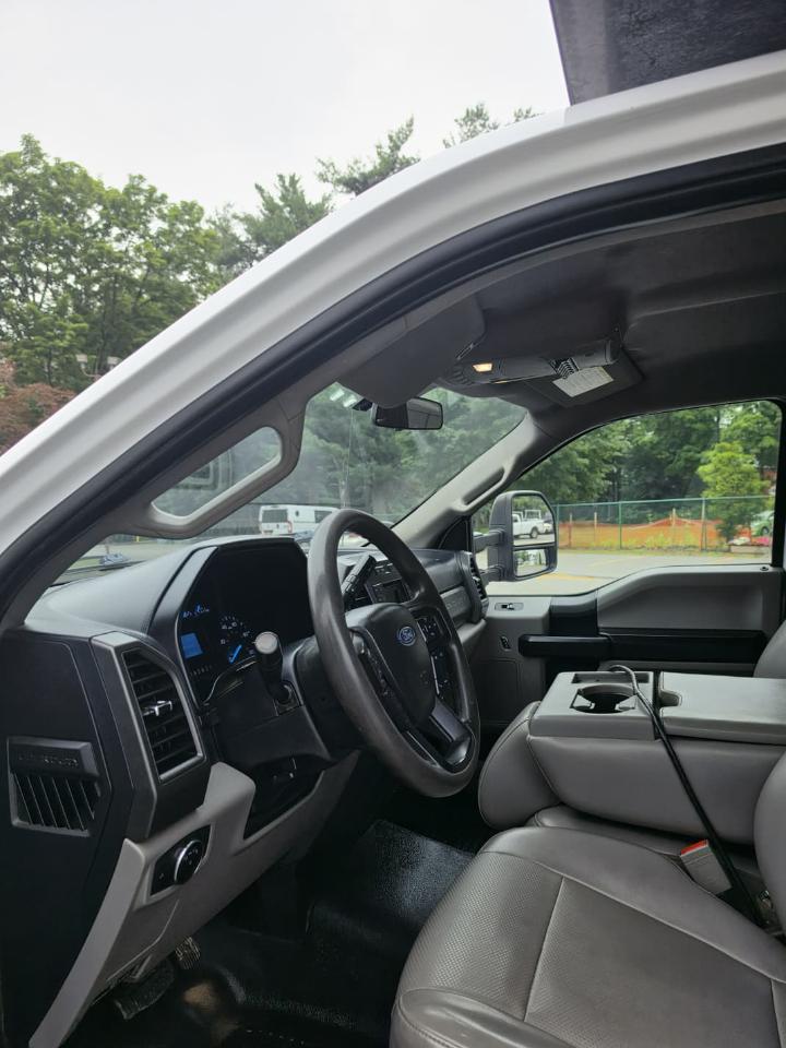 Ford F-550 Regular Cab DRW 4WD 2019