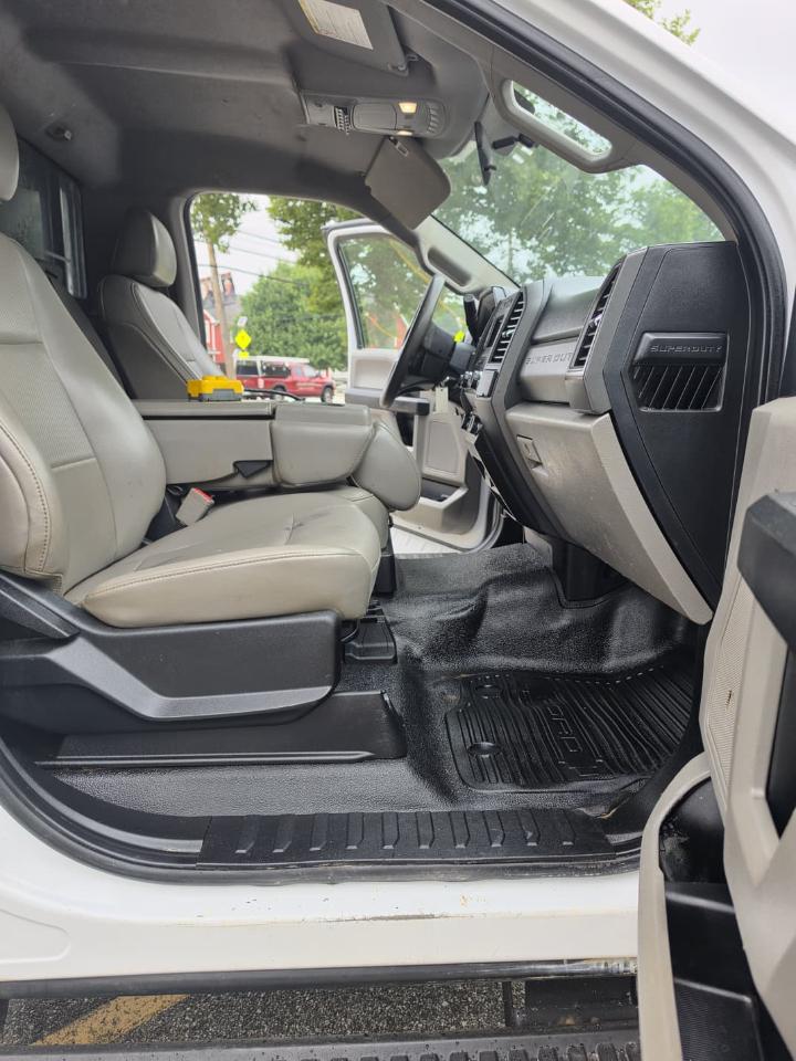 Ford F-550 Regular Cab DRW 4WD 2019