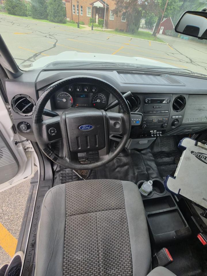 Ford F-450 SD Crew Cab DRW 2WD 2014