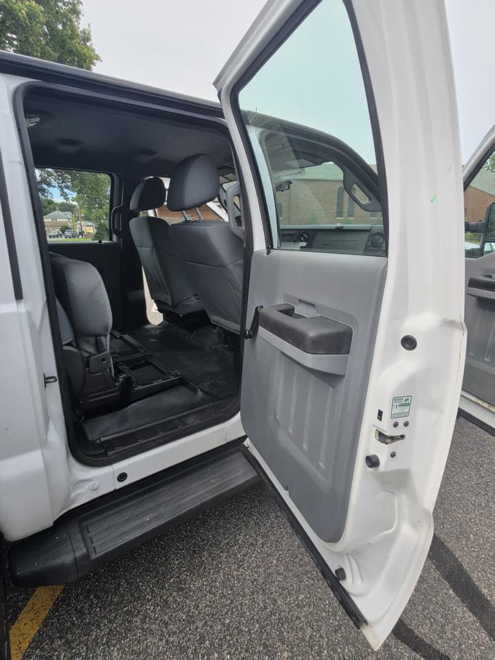 Ford F-450 SD Crew Cab DRW 2WD 2014