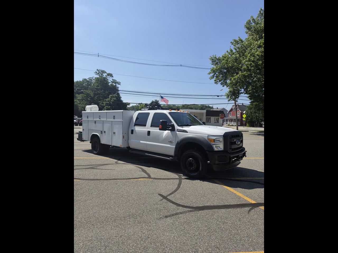 Ford F-550 Crew Cab DRW 2WD 2016
