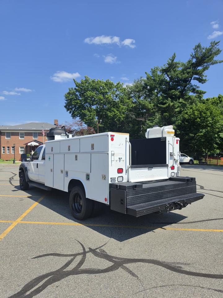 Ford F-550 Crew Cab DRW 2WD 2016