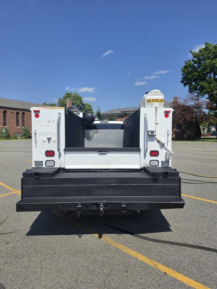 Ford F-550 Crew Cab DRW 2WD 2016