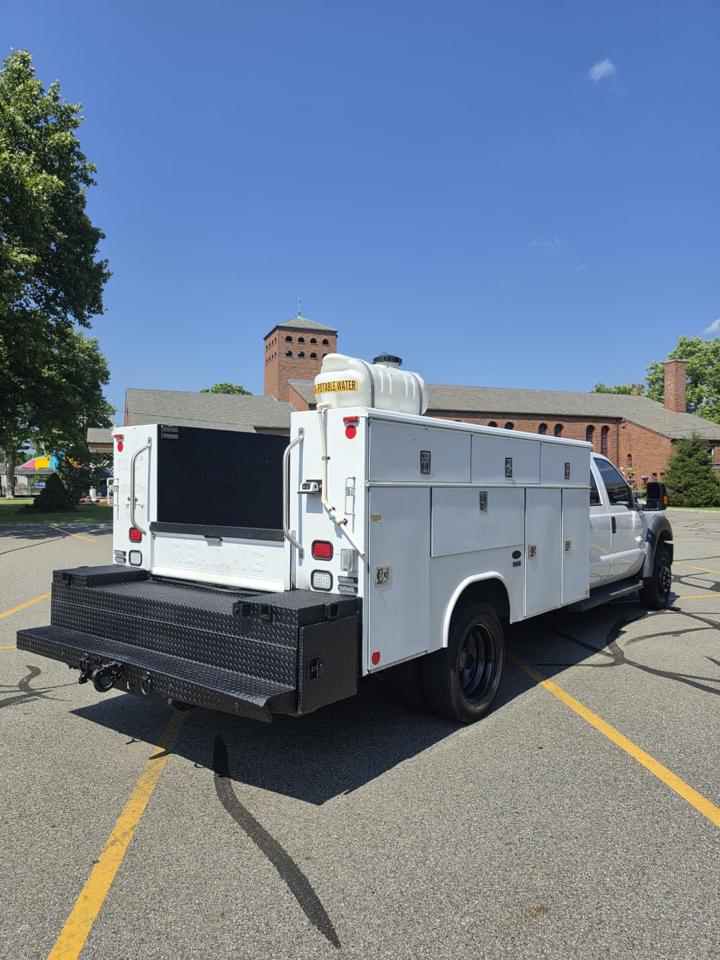 Ford F-550 Crew Cab DRW 2WD 2016
