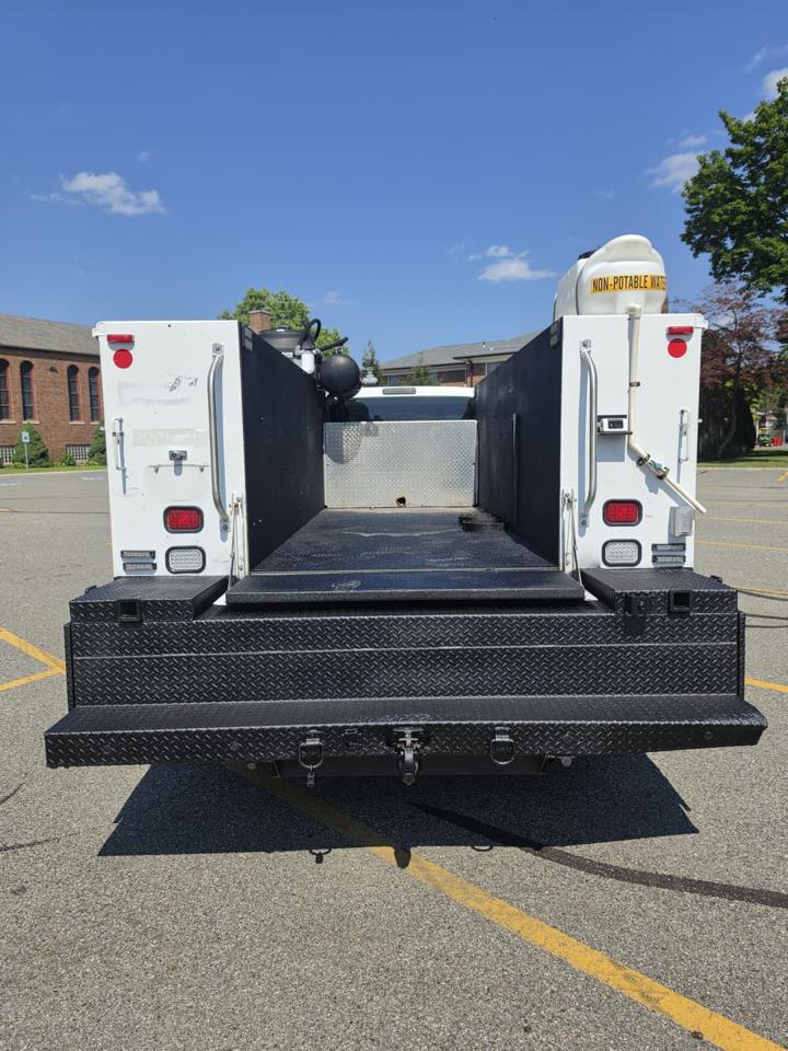 Ford F-550 Crew Cab DRW 2WD 2016