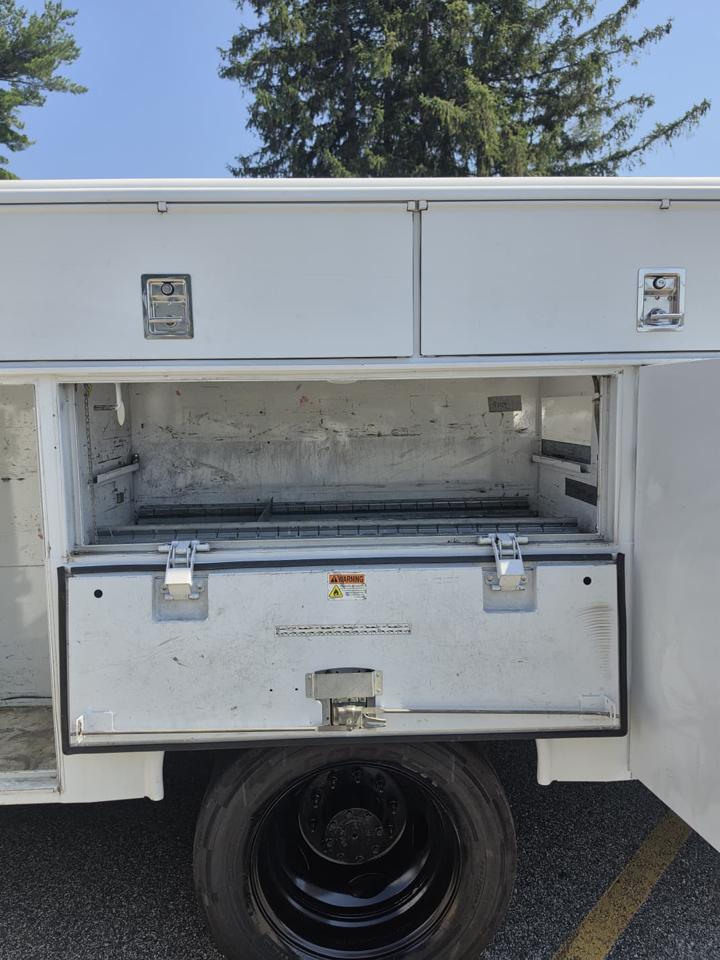 Ford F-550 Crew Cab DRW 2WD 2016