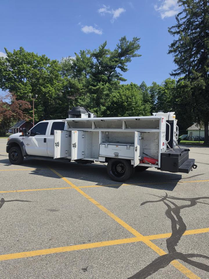 Ford F-550 Crew Cab DRW 2WD 2016