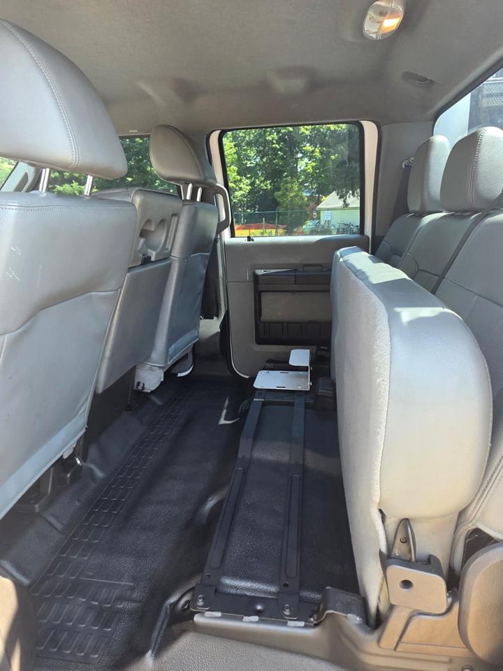 Ford F-550 Crew Cab DRW 2WD 2016