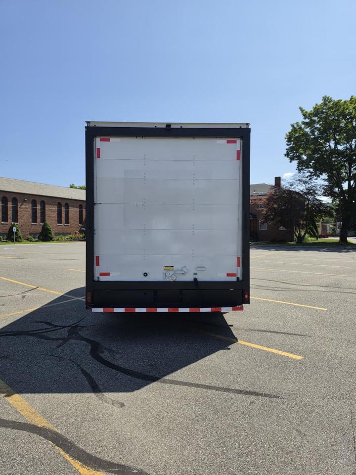 Chevrolet Express G4500 159" 2018