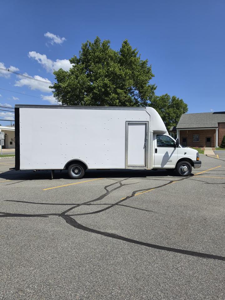Chevrolet Express G4500 159" 2018