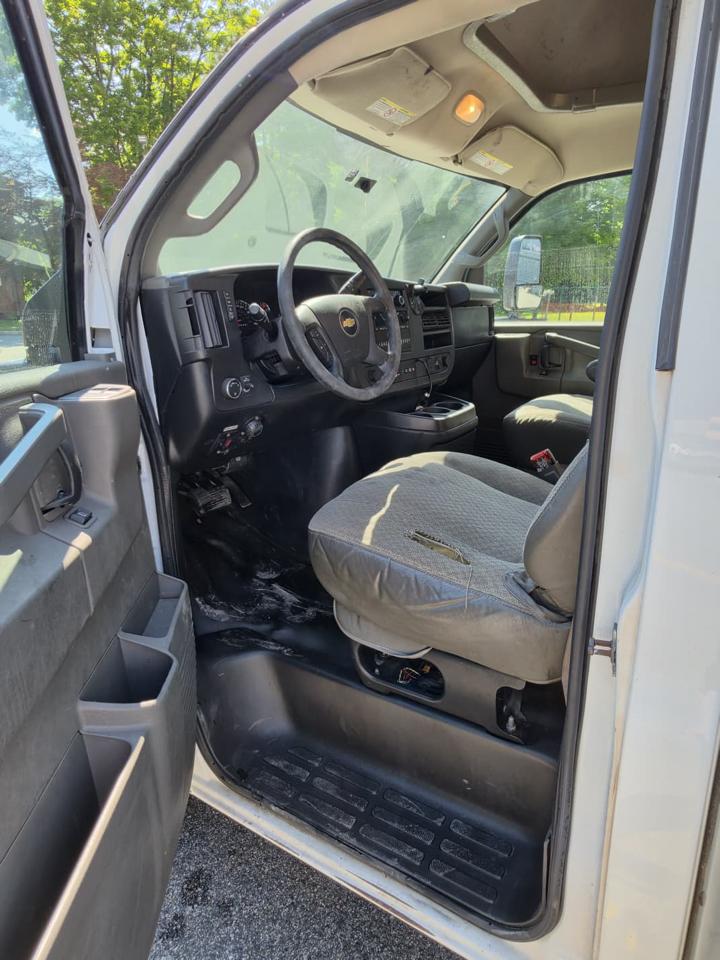 Chevrolet Express G4500 159" 2018
