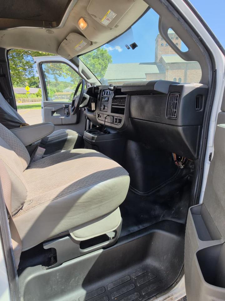 Chevrolet Express G4500 159" 2018