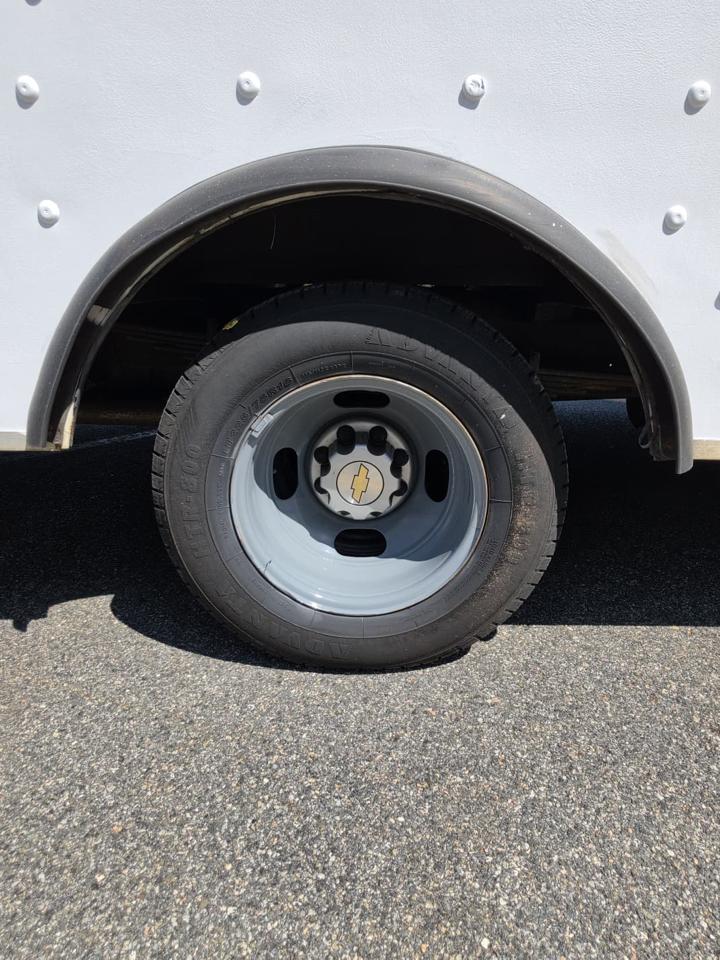 Chevrolet Express G4500 159" 2018