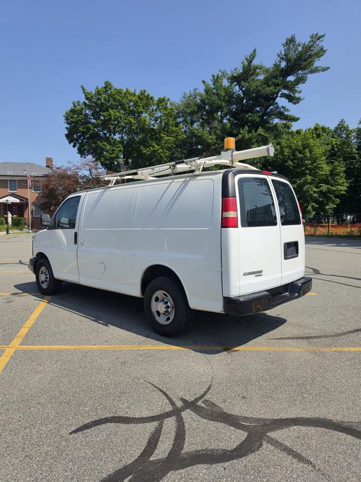 Chevrolet Express 2500 Cargo 2012