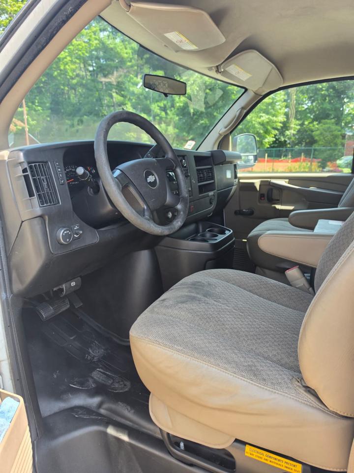Chevrolet Express 2500 Cargo 2012