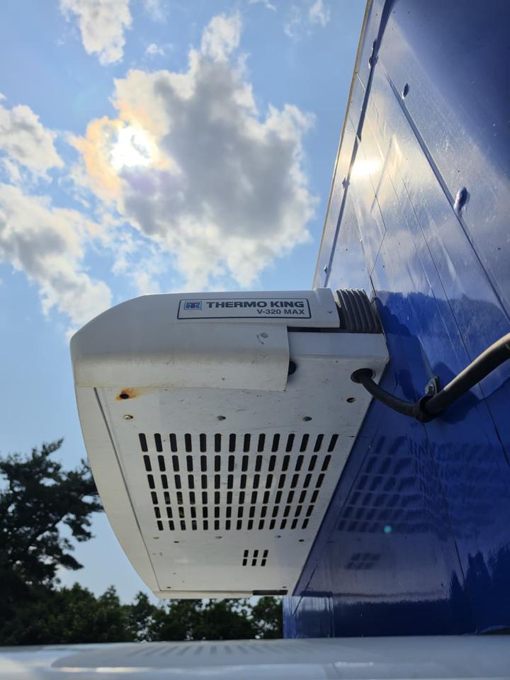 Ford Econoline E-350 Super Duty 2024
