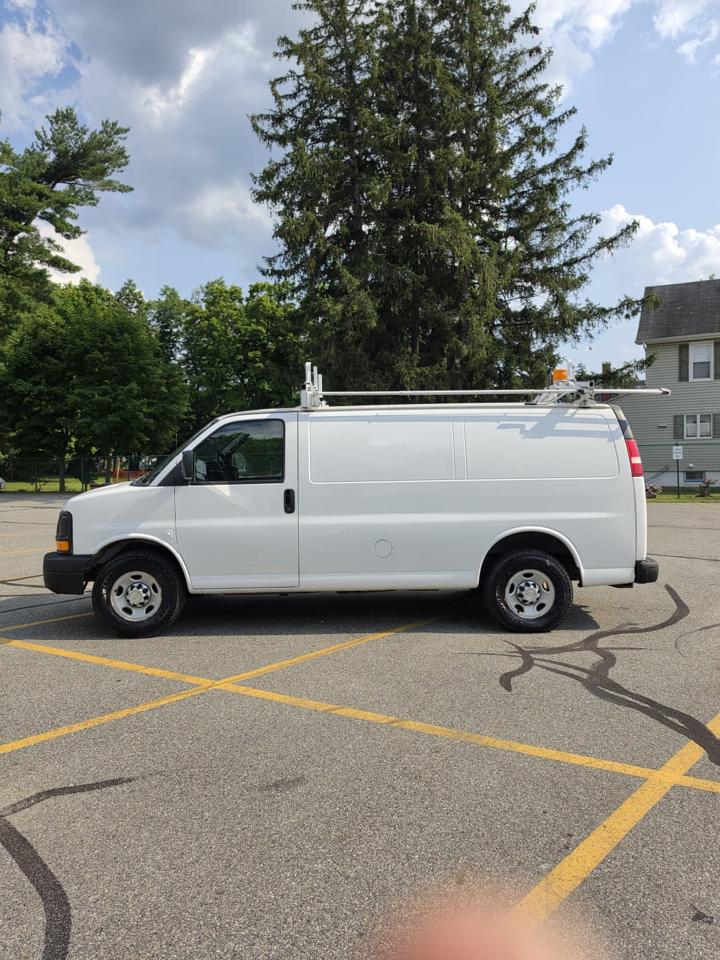 Chevrolet Express 2500 Cargo 2011