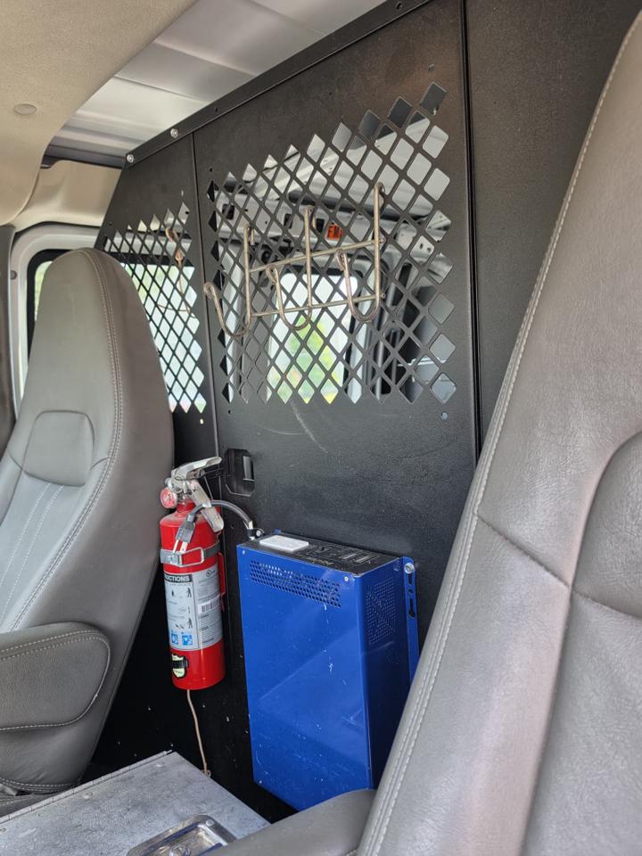 Chevrolet Express 2500 Cargo 2011