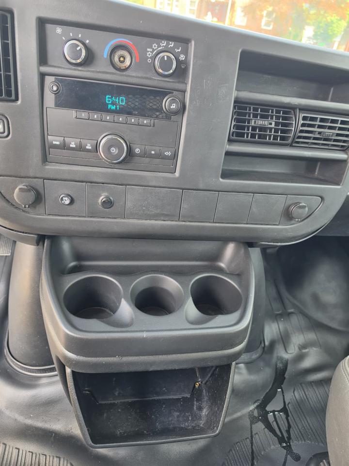 Chevrolet Express 2500 Cargo 2011