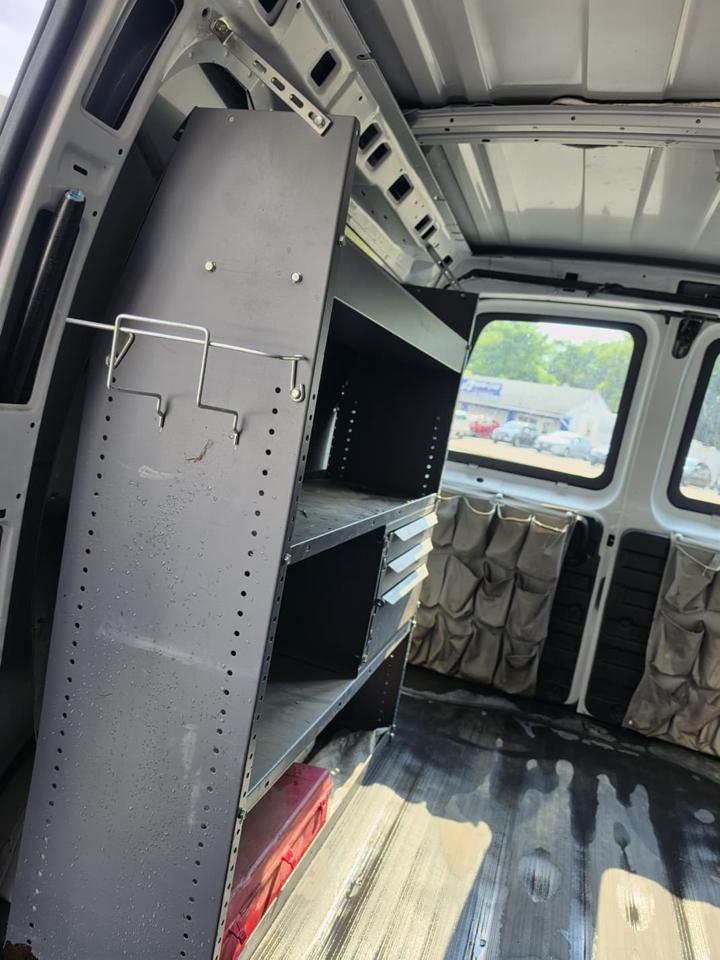 Chevrolet Express 2500 Cargo 2011