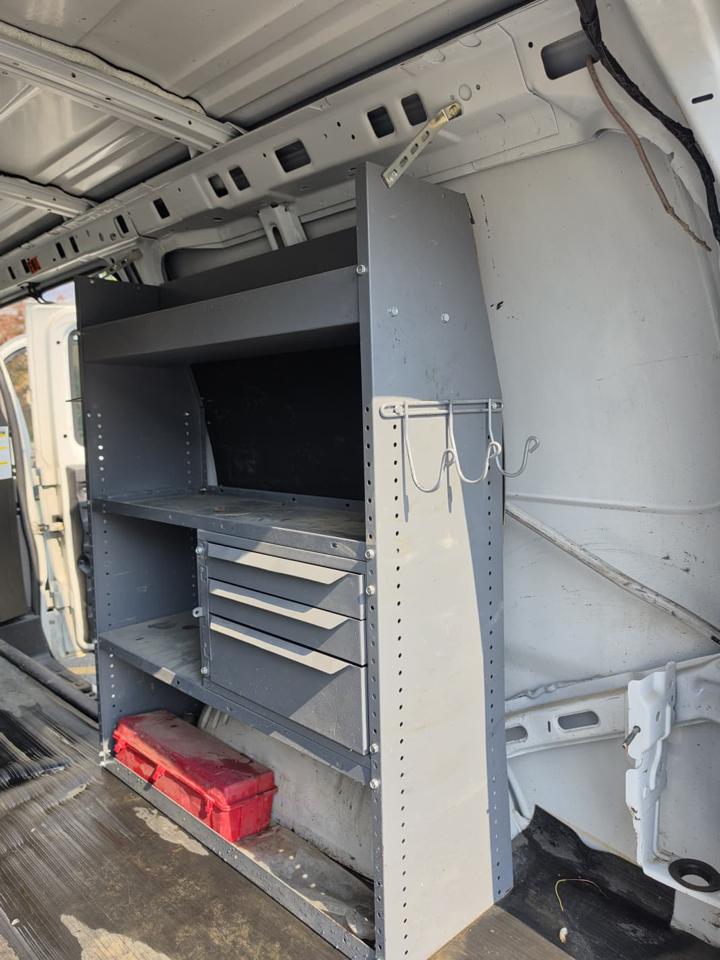 Chevrolet Express 2500 Cargo 2011