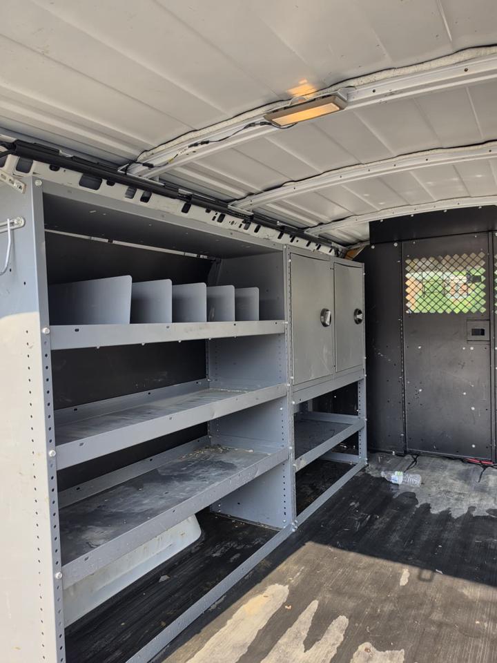 Chevrolet Express 2500 Cargo 2011