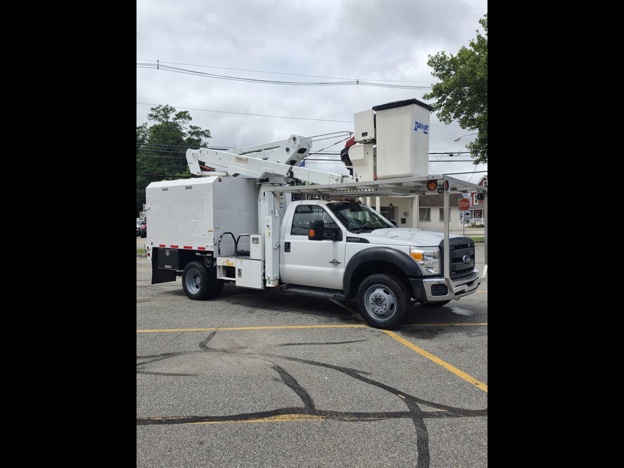 Ford F-550 Regular Cab DRW 4WD 2016