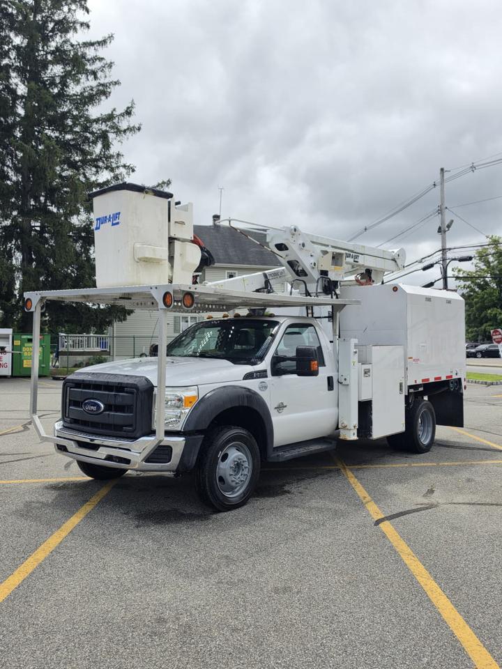 Ford F-550 Regular Cab DRW 4WD 2016