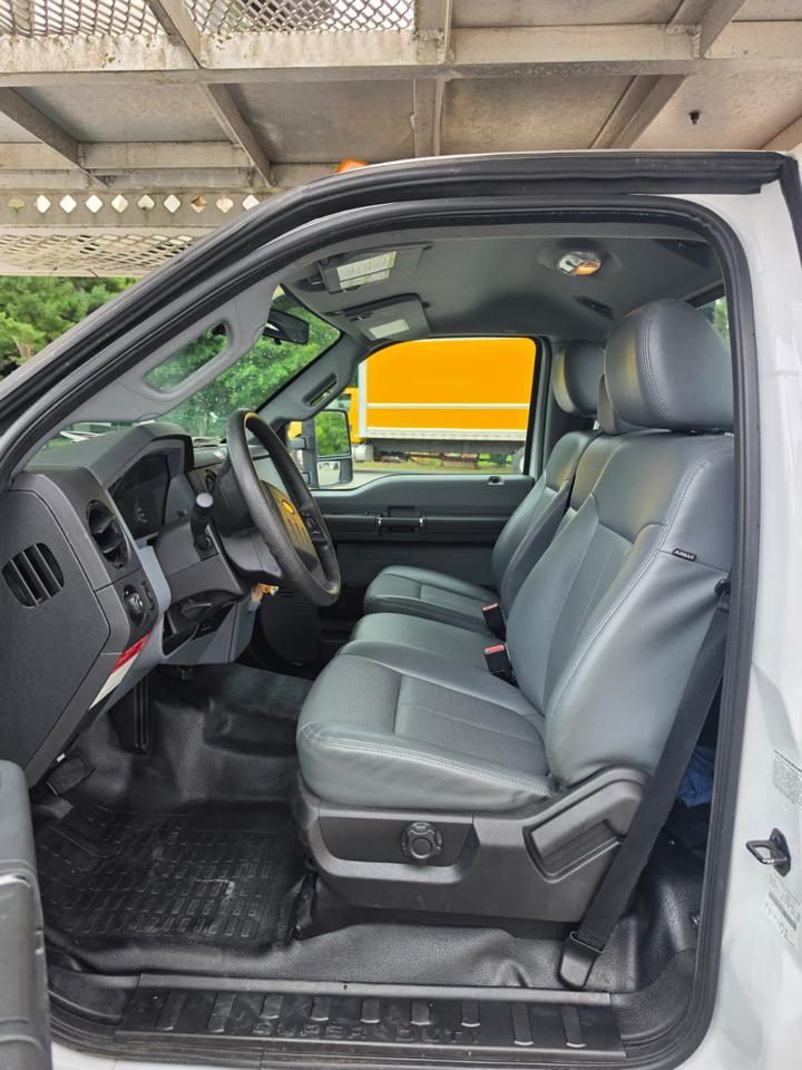 Ford F-550 Regular Cab DRW 4WD 2016