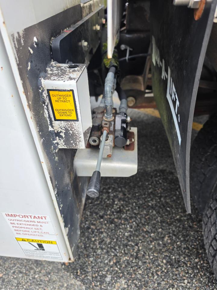 Ford F-550 Regular Cab DRW 4WD 2016