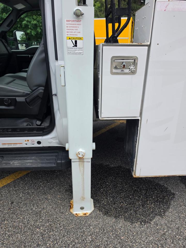Ford F-550 Regular Cab DRW 4WD 2016