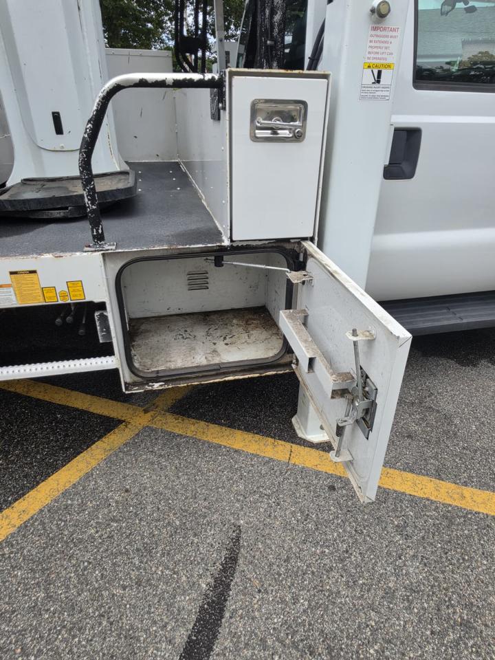 Ford F-550 Regular Cab DRW 4WD 2016