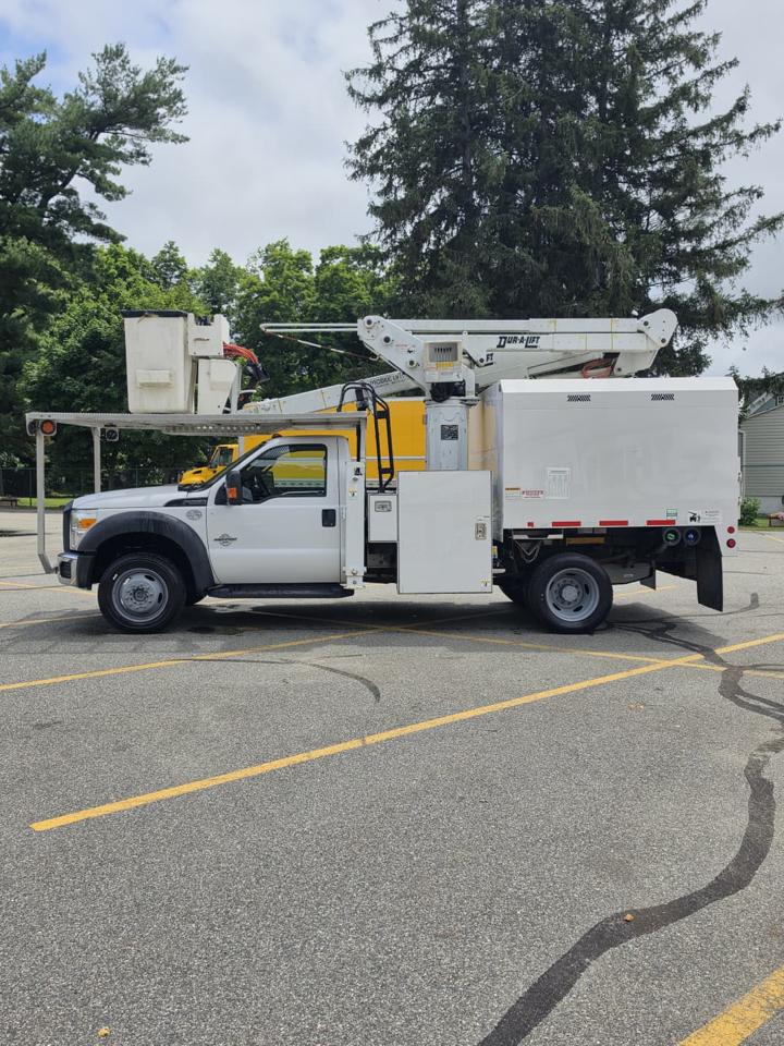 Ford F-550 Regular Cab DRW 4WD 2016