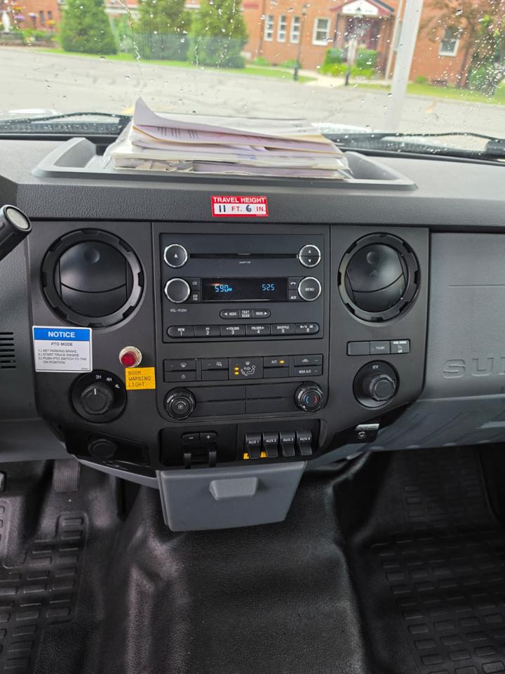 Ford F-550 Regular Cab DRW 4WD 2016