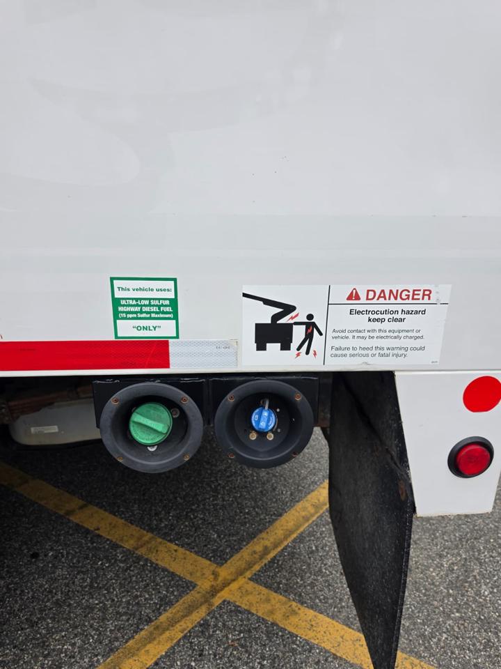 Ford F-550 Regular Cab DRW 4WD 2016