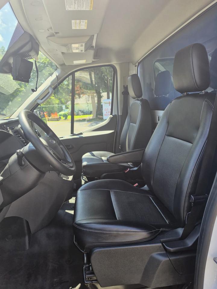 Ford Transit T-350 2023