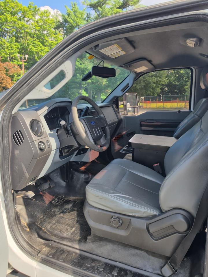 Ford F-450 SD Regular Cab DRW 2WD 2013