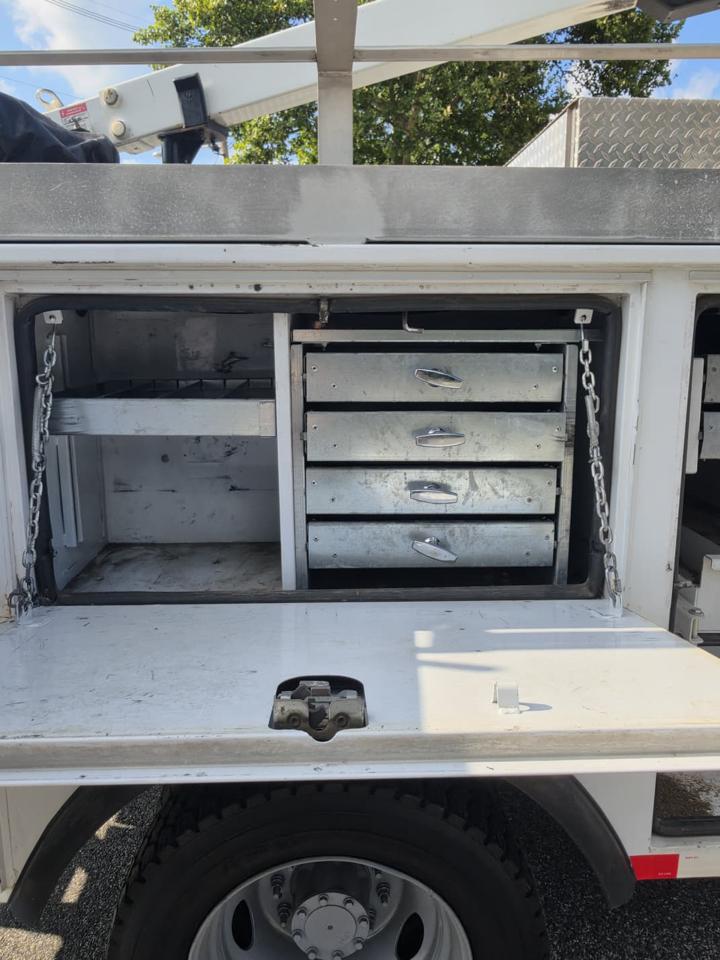 Ford F-450 SD Regular Cab DRW 2WD 2013