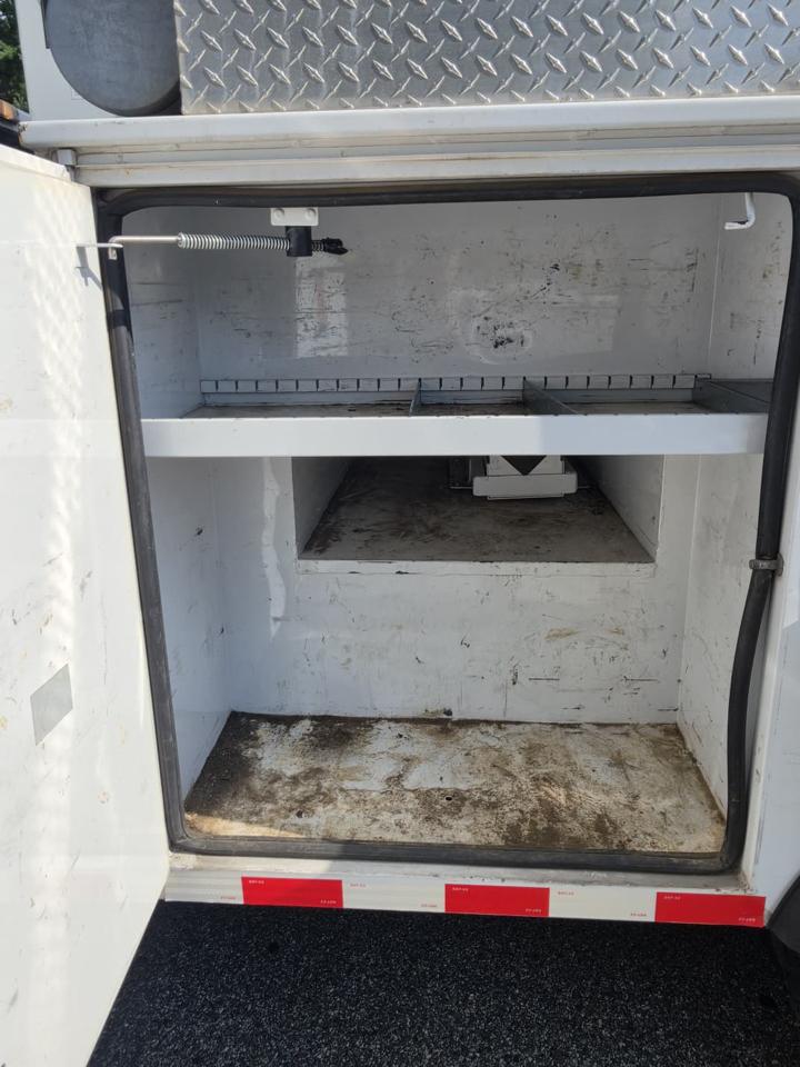 Ford F-450 SD Regular Cab DRW 2WD 2013