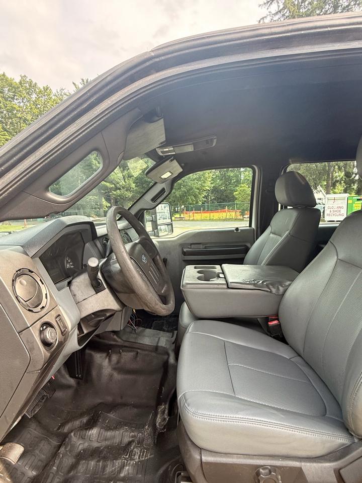 Ford F-550 Crew Cab DRW 4WD 2015