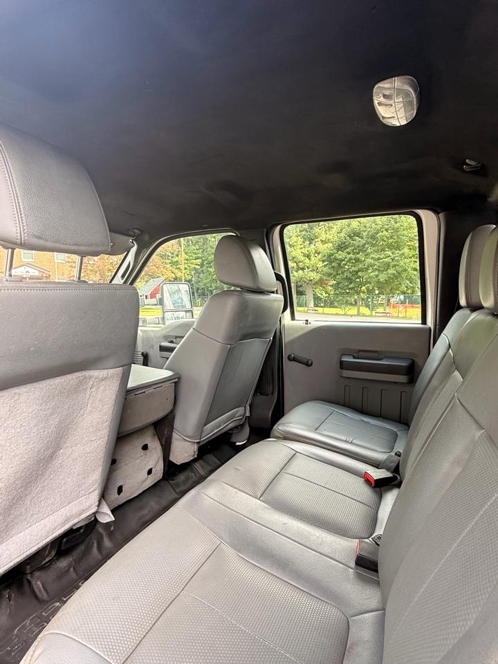 Ford F-550 Crew Cab DRW 4WD 2015