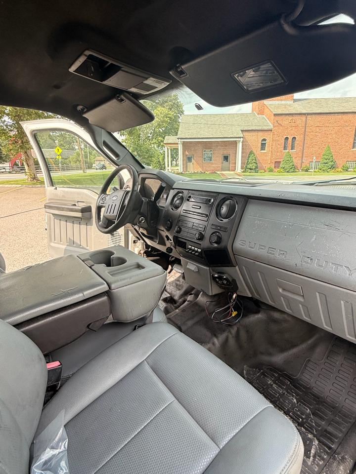 Ford F-550 Crew Cab DRW 4WD 2015