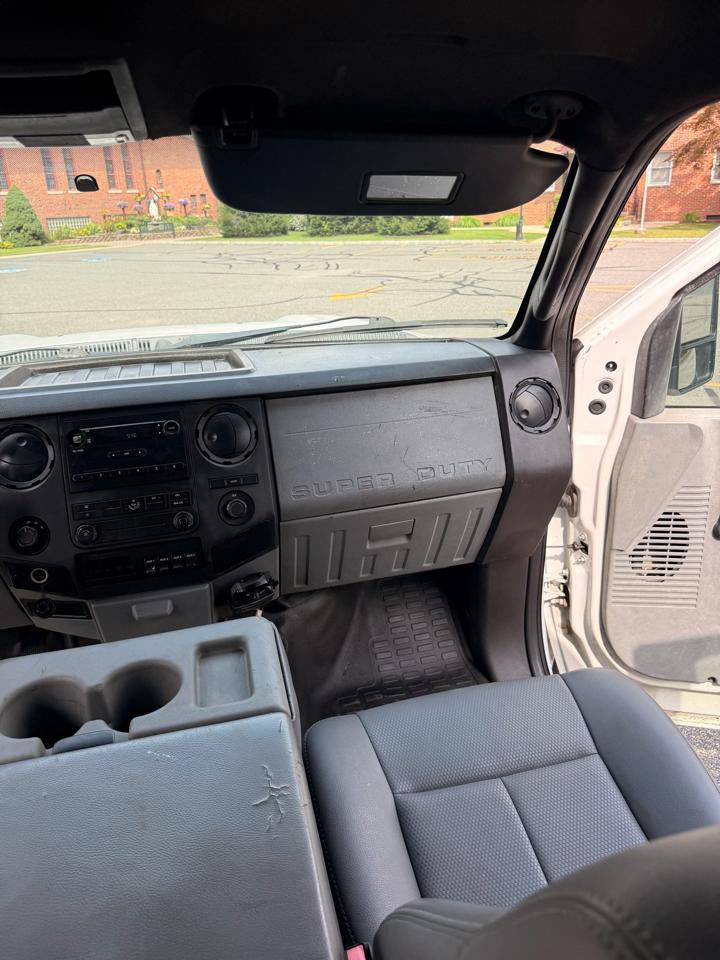 Ford F-550 Crew Cab DRW 4WD 2015
