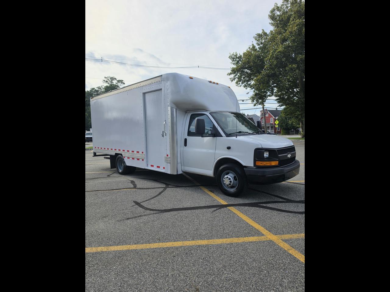 Chevrolet Express G3500 177" 2015