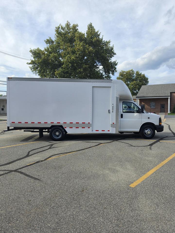 Chevrolet Express G3500 177" 2015